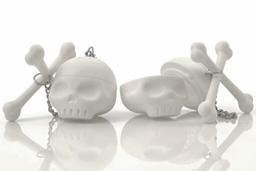 skull n' bones tea infuser